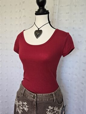 Y2K So Wear It Declare It Women's Red Scoop Neck Short Sleeve Top